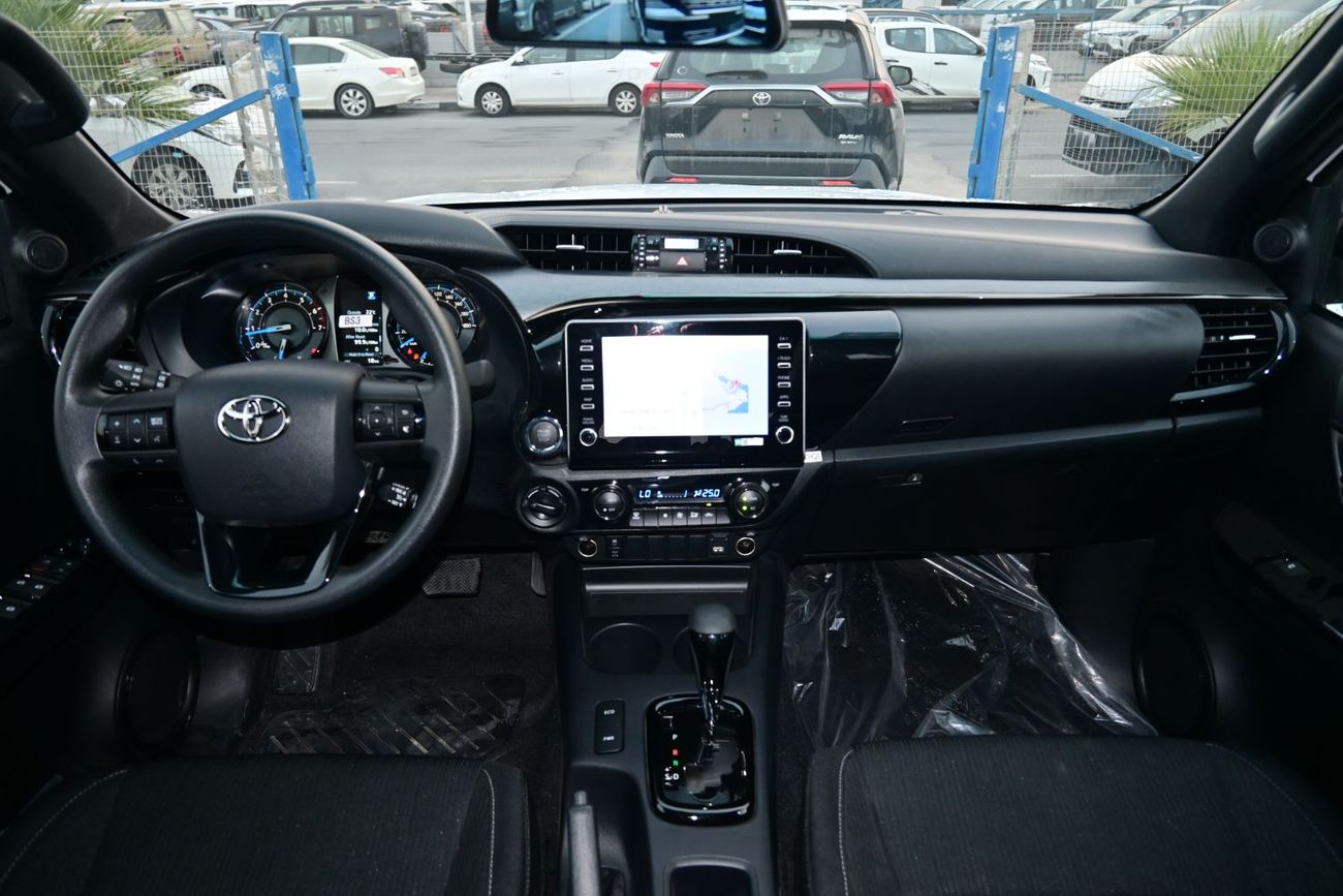 تويوتا هيلوكس Toyota Hilux Adventure 4.0L V6, Petrol, 4WD, Pickup, Model 2025