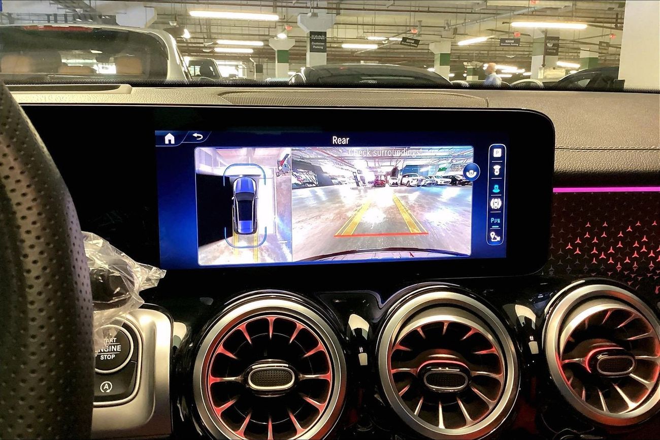 Mercedes-Benz GLB 250 4Matic Premium+ | National Day Celebration | Guaranteed Warranty | 0 Down Payment