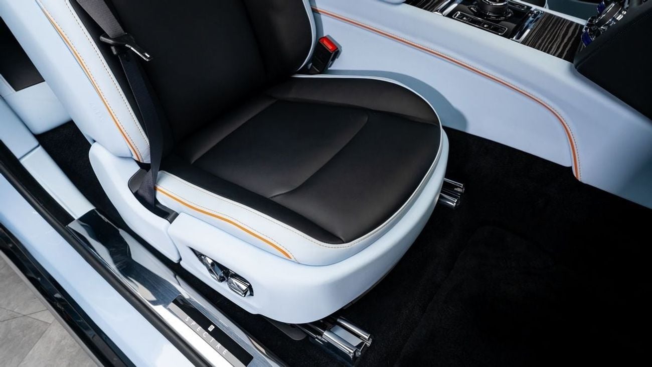 رولز رويس سبيكتر - 2024 - GCC - Under Warranty and Service Contract