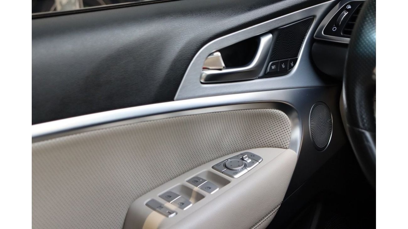 Genesis G70 Premium Genesis G70 Platinum / 2.0T / 2019 / USA / 59,000Mi