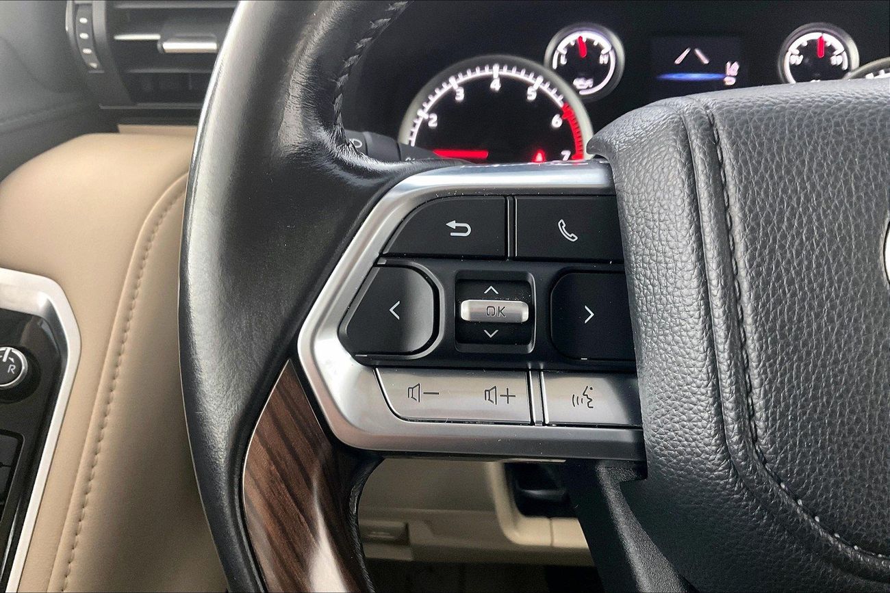 Toyota Land Cruiser GXR | National Day Celebration | Guaranteed Warranty | 0 Down Payment