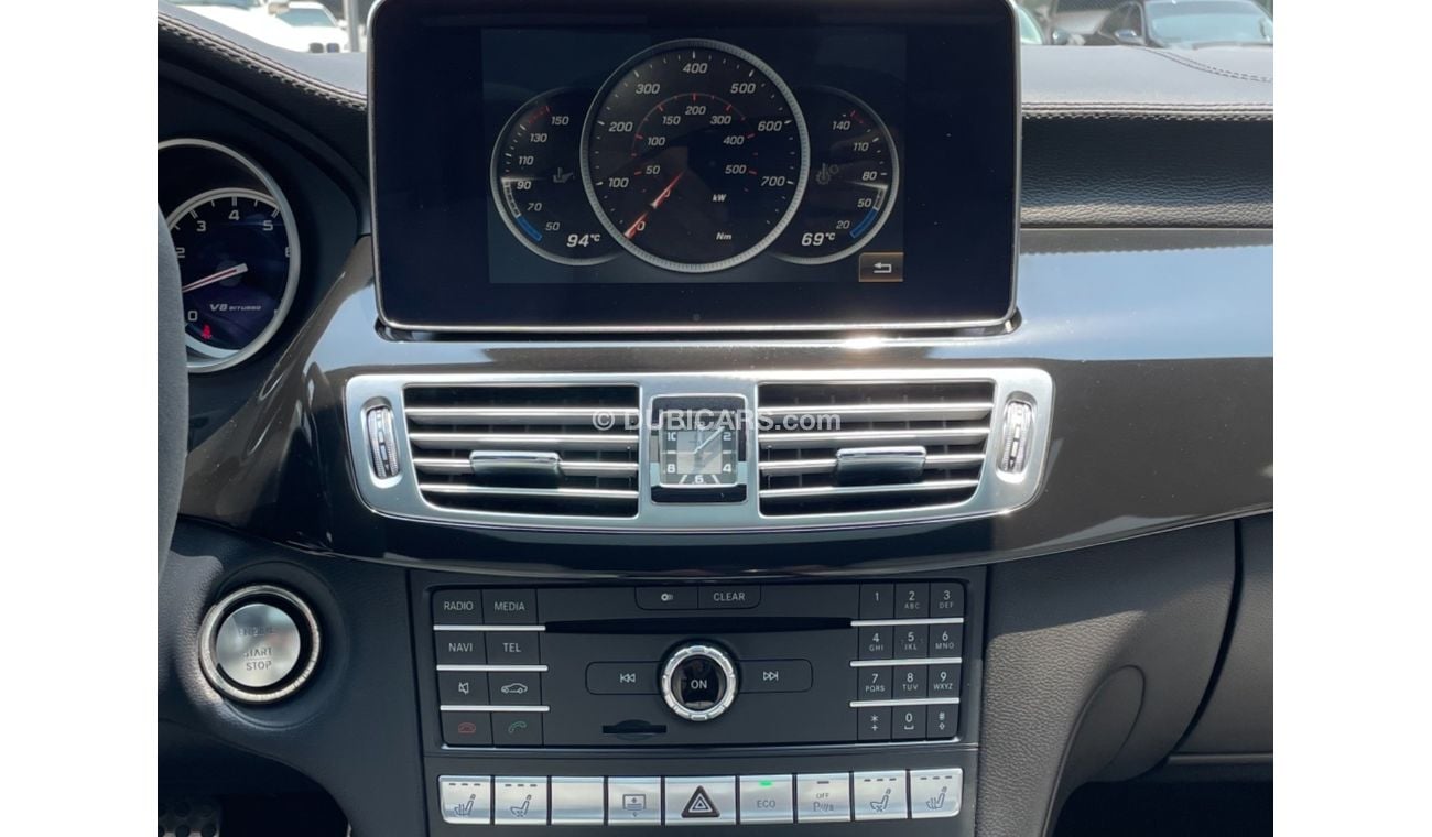 Mercedes-Benz CLS 63 AMG Mercedes Benz - AMG CLS 63 - 4MATIC S - IMPORT JAPAN