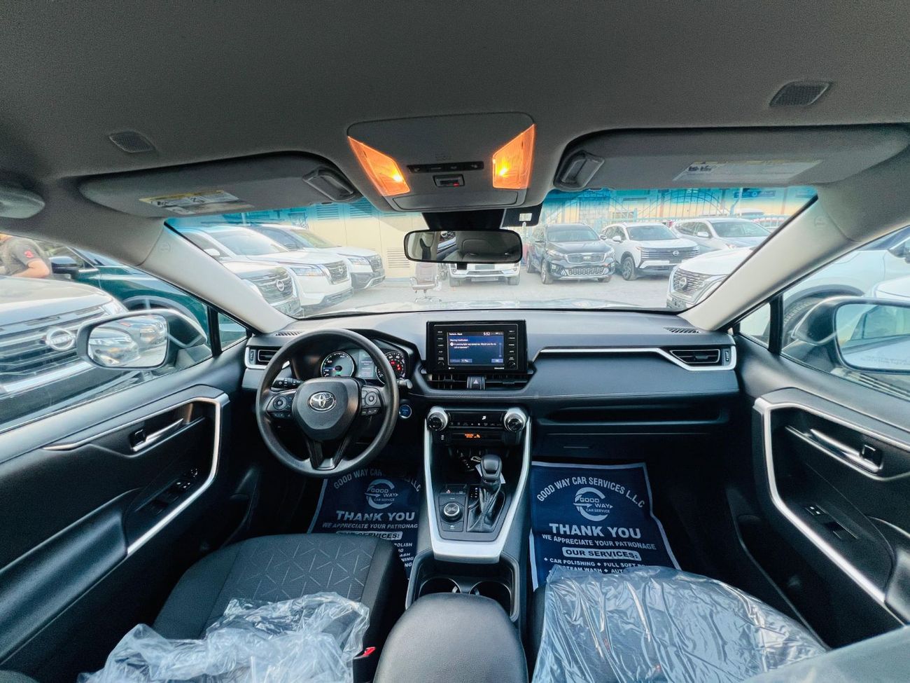 تويوتا راف ٤ Toyota RAV4 XLE   Left Hand Drive  Model: 2021 Push button start,