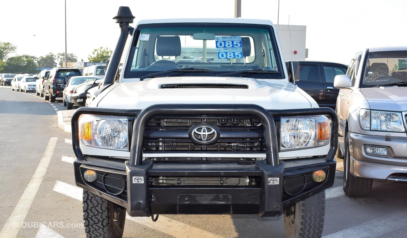 Toyota Land Cruiser Pick Up LX V8 Diesel