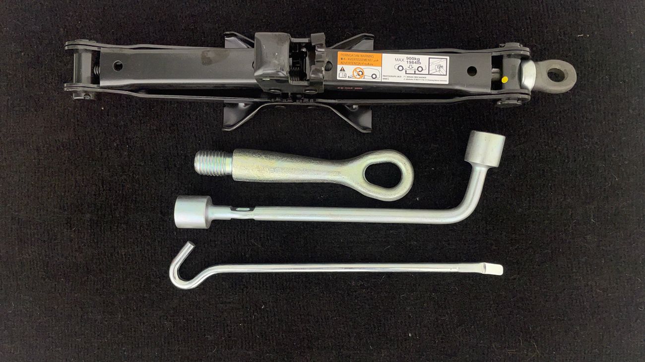 ميتسوبيشي إكسباندر MIDLINE 1.5 | بدون دفعة مقدمة | اختبار القيادة في المنزل