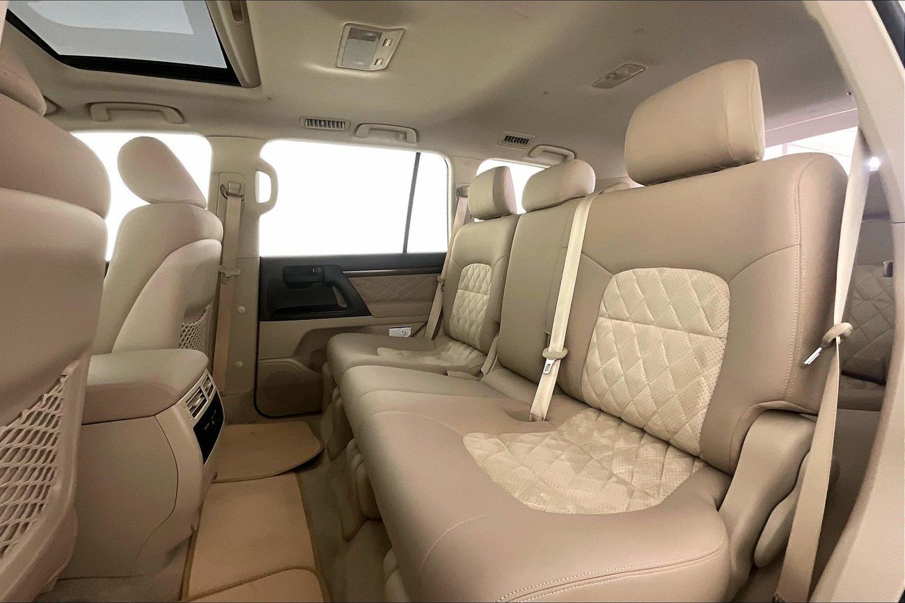 تويوتا لاند كروزر GXR | شامل الضمان | 0 ﺪﻔﻋﺓ ﺃﻮﻟﻯ