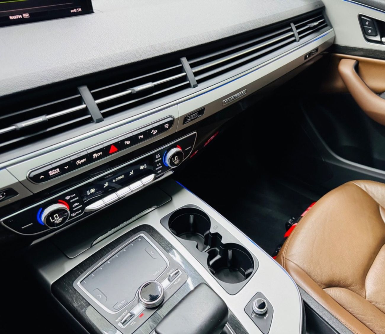 أودي Q7 45 TFSI quattro 3.0L