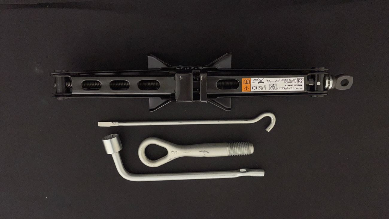 نيسان إكس تريل S 2.5 | بدون دفعة مقدمة | اختبار القيادة في المنزل