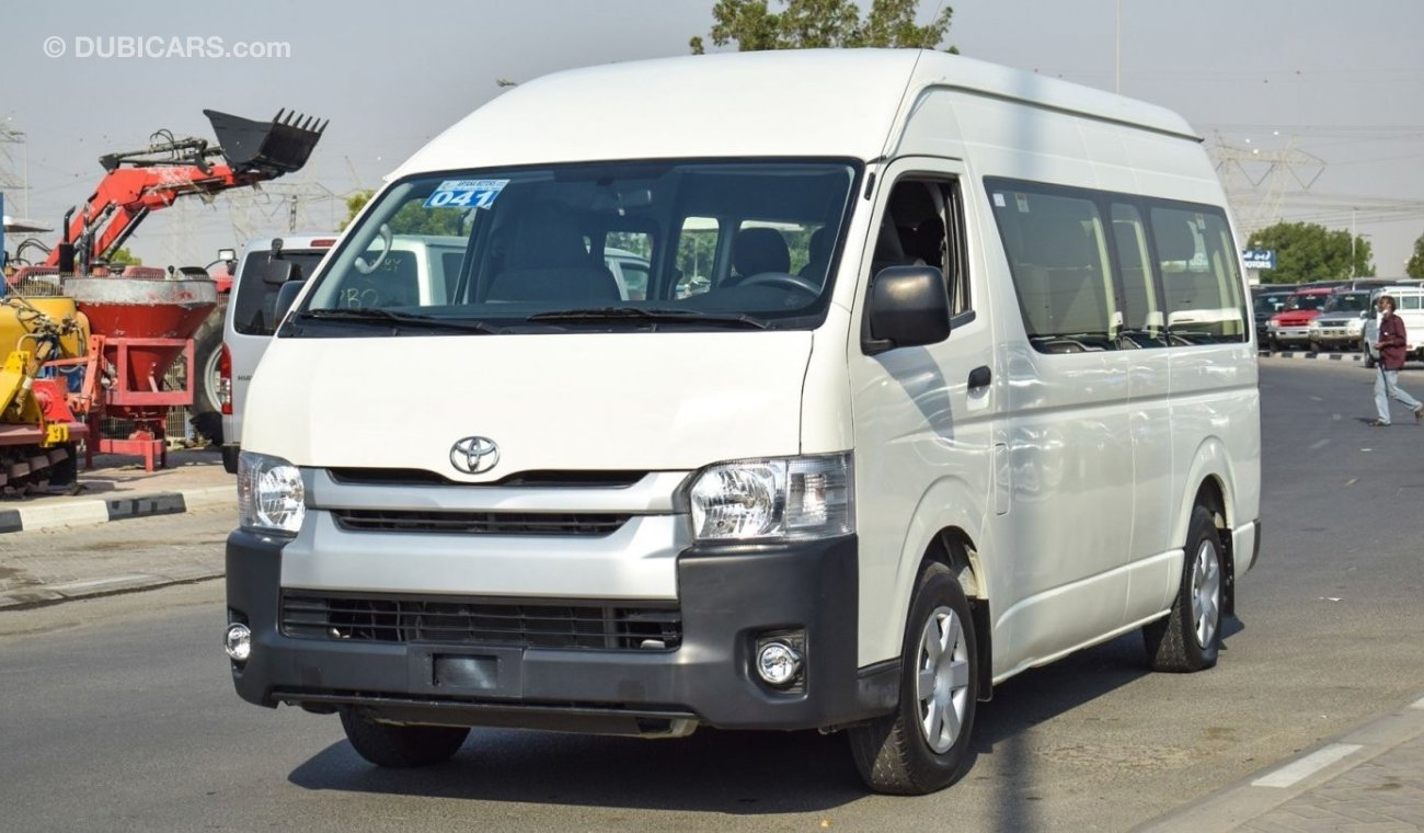 Toyota Hiace GL Full option 15 seats clean car