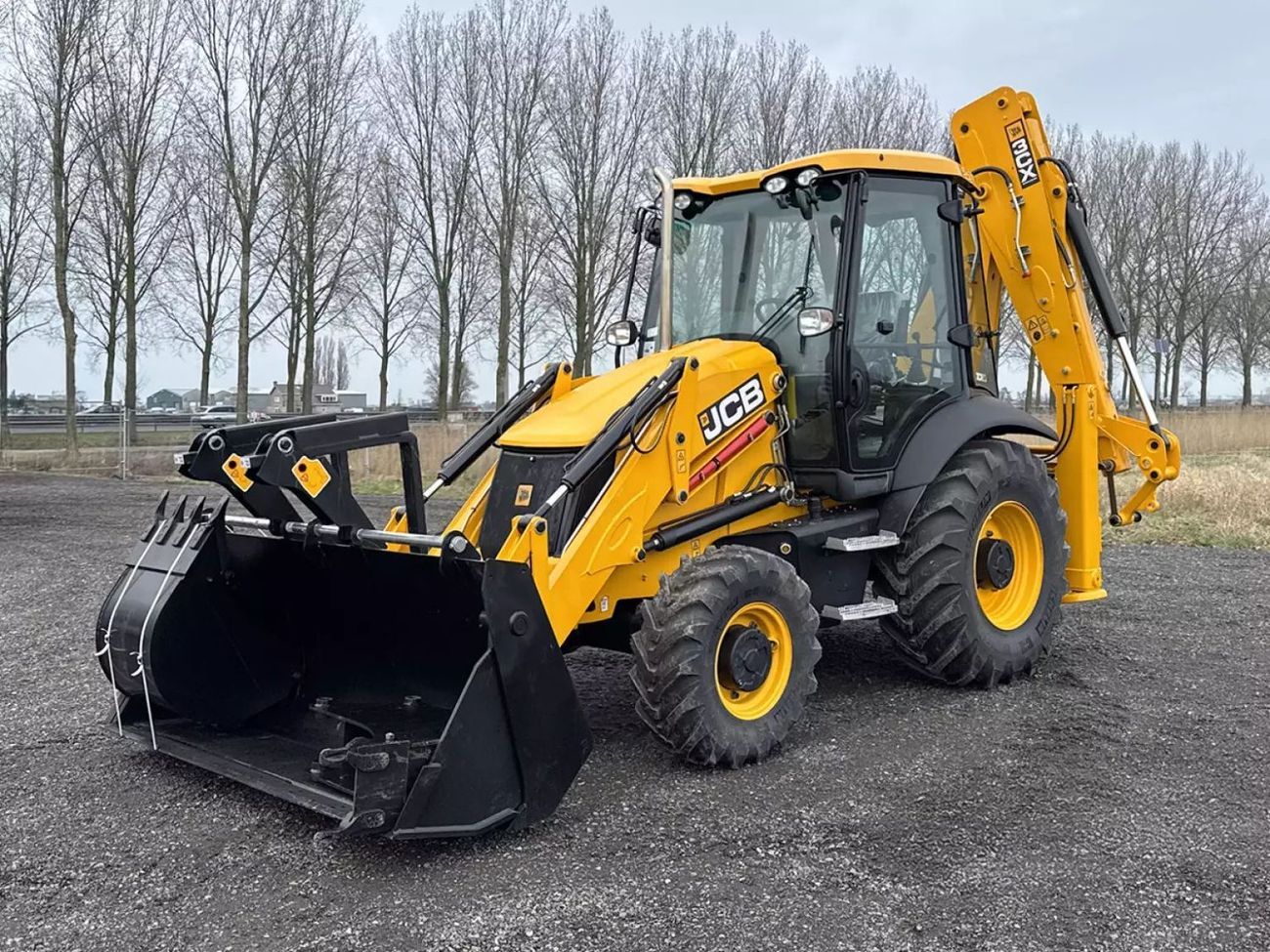جاي سي بي 3CX BACKHOE LOADER 3 CX EXTENDED DIPPER FULL OPTIONS