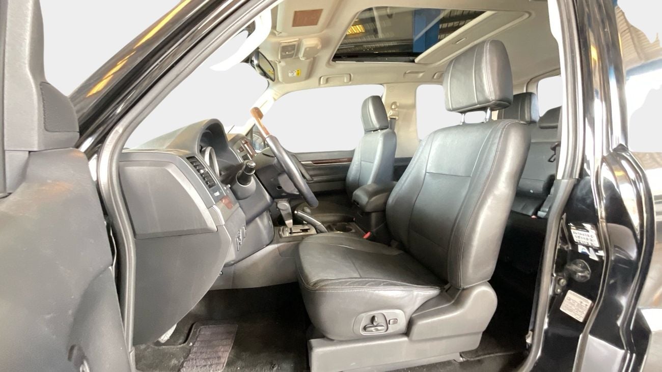 Mitsubishi Pajero 3.8 GLS AUTO 4WD SWB H/L LTHR | Guaranteed Warranty | 0 Down Payment