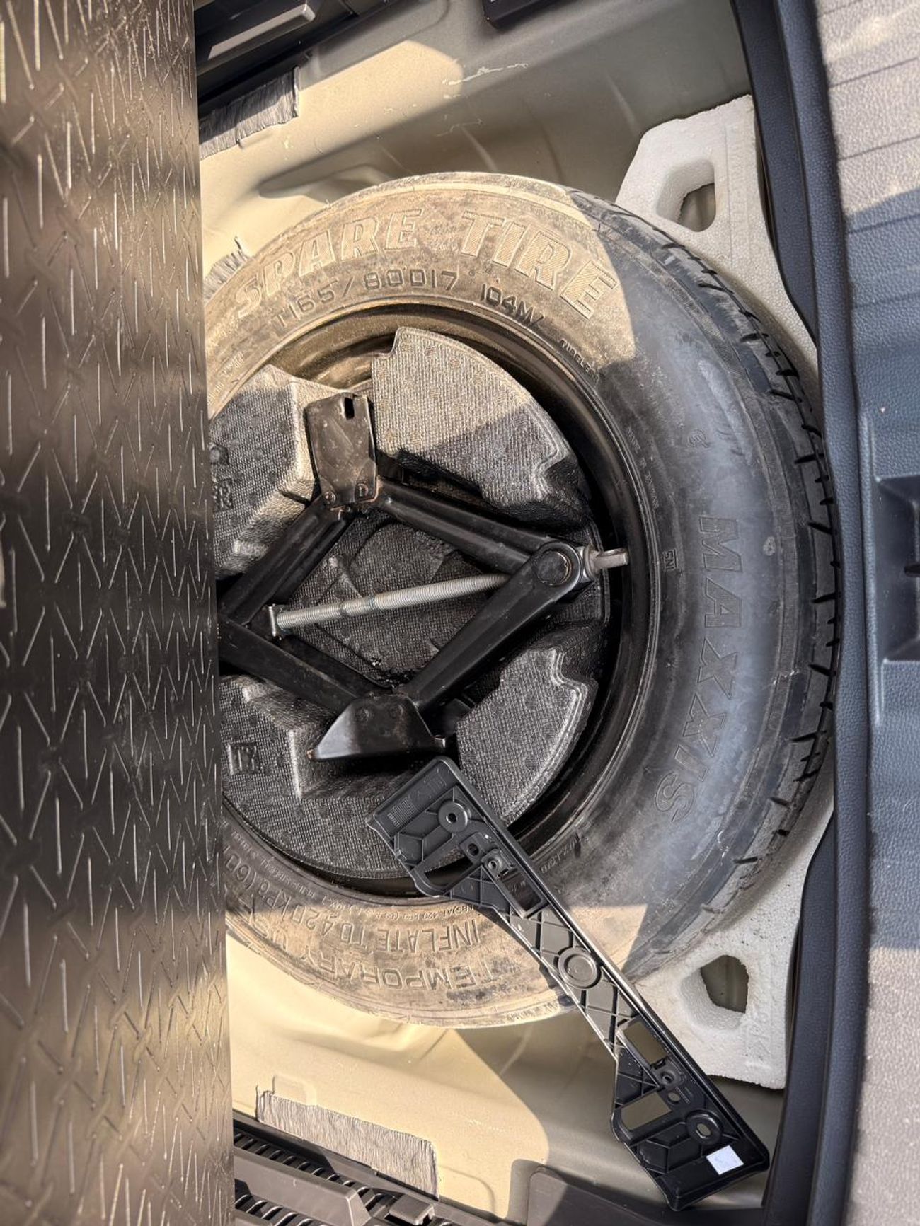 Toyota RAV4 XLE 2.5 L Full option