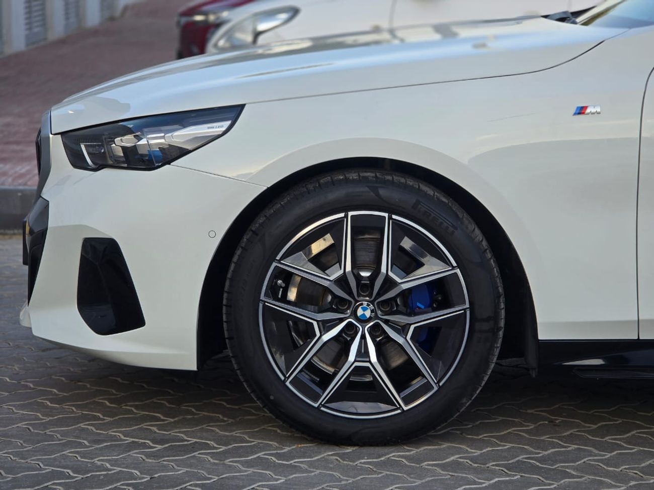 BMW 520i BMW 520i 2025 korean//BODY KIT M POWER // ORGINAL PAINT // ACCIDENT FREE // PERFECT CONDITION