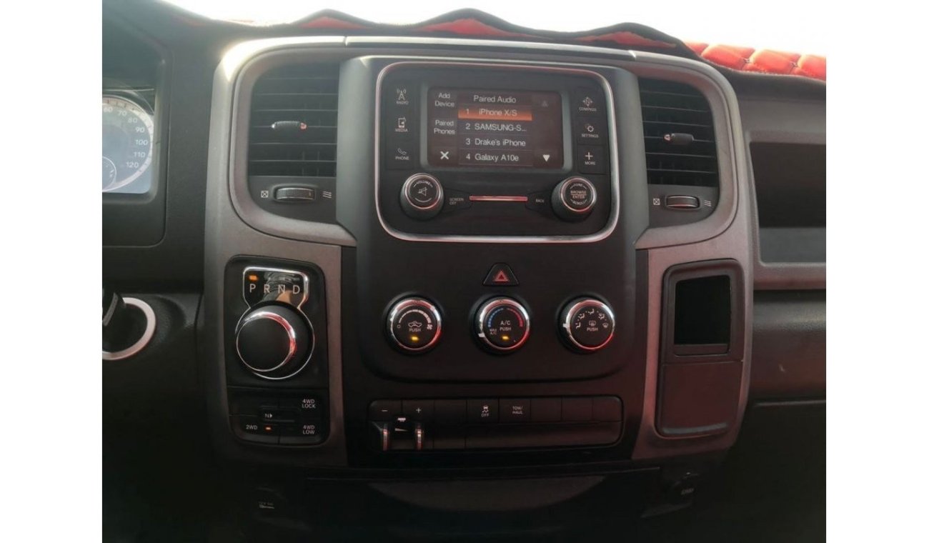 RAM 1500 Dodge RAM 2019 door and half door