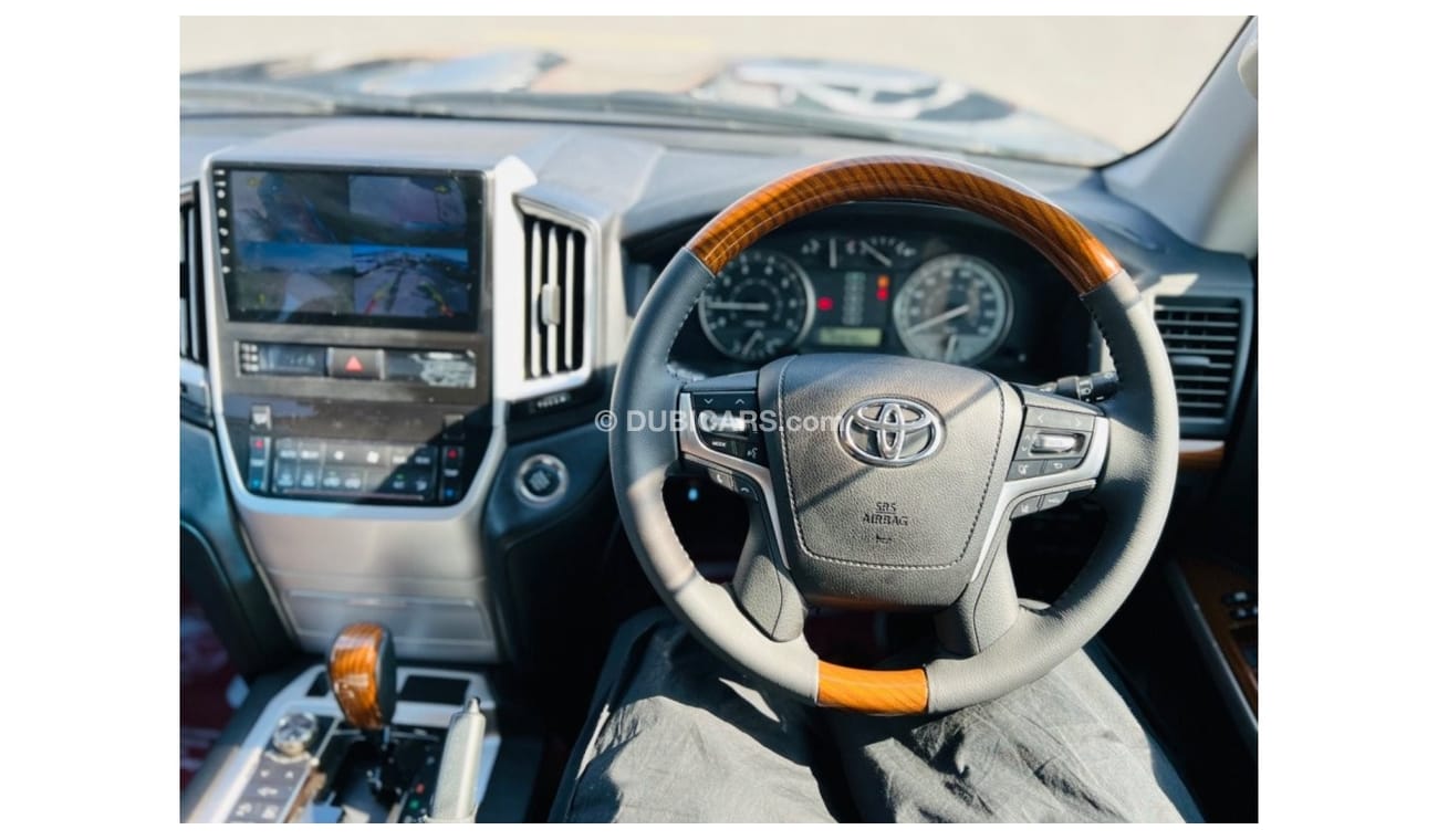 Toyota Land Cruiser VXR