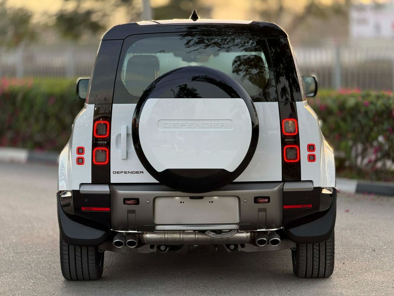 لاند روفر ديفندر **2026**GCC SPEC P525 UNDER WARRANTY AND SERVICE