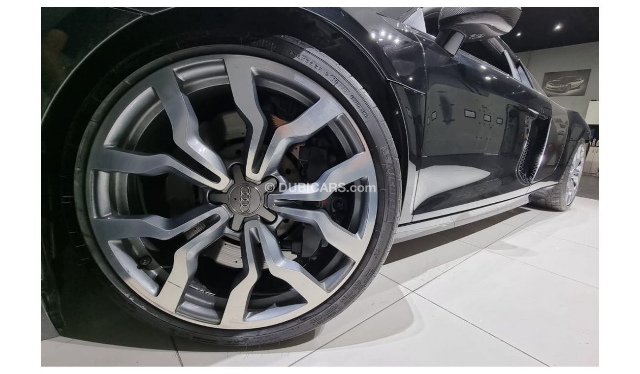 Audi R8 2015 Audi R8 Carbon Edition, Warranty, Service History, GCC