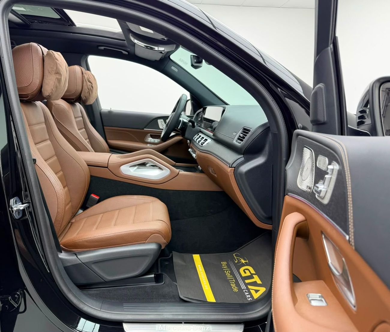 مرسيدس بنز GLS 580 4MATIC 2025 Mercedes Benz GLS580 AMG 4MATIC, 5 Years MB Warranty, Full MB Service History, Very Low 