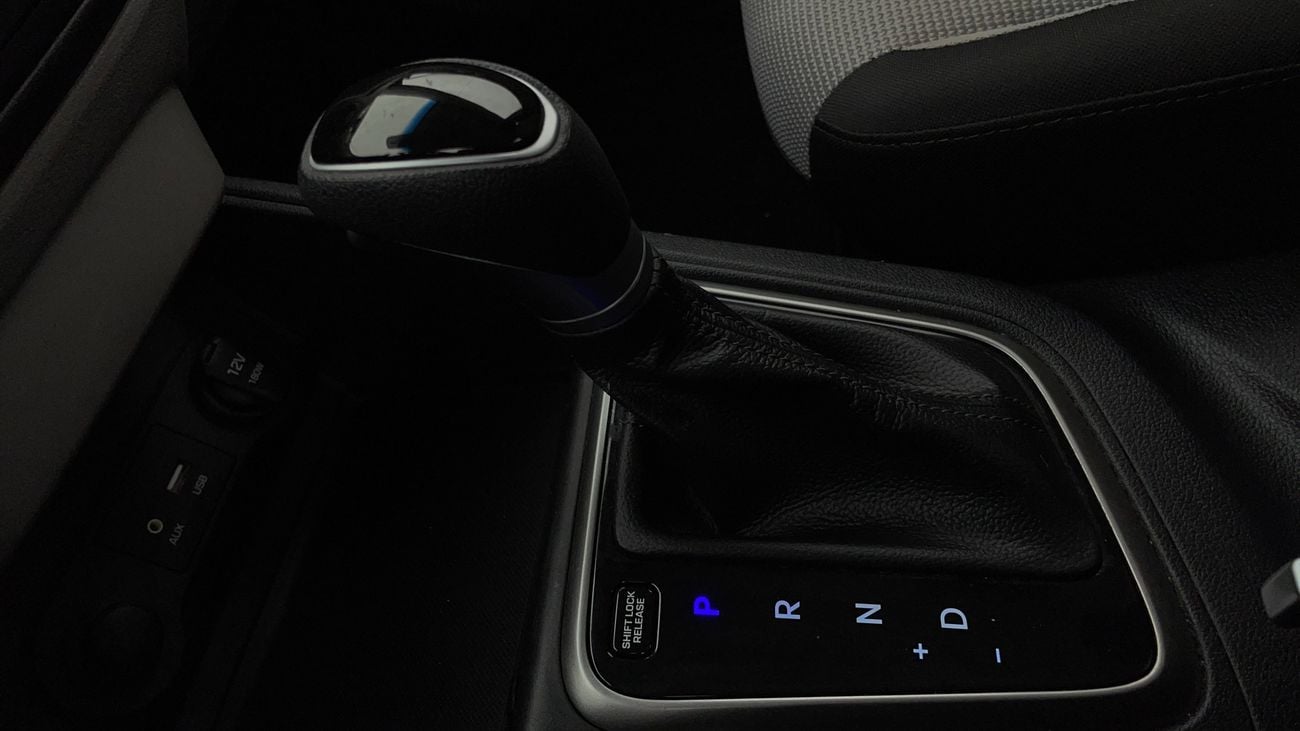 هيونداي أكسنت GL 1.6 | بدون دفعة مقدمة | اختبار القيادة في المنزل