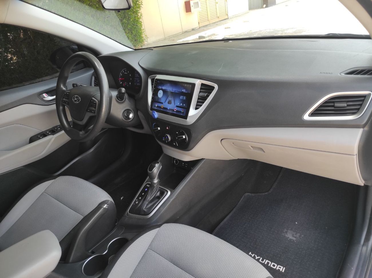 Hyundai Accent GL 1.6L (138 HP) Sedan Hyundai Accent 2019 Gcc V4 1.6 full automatic