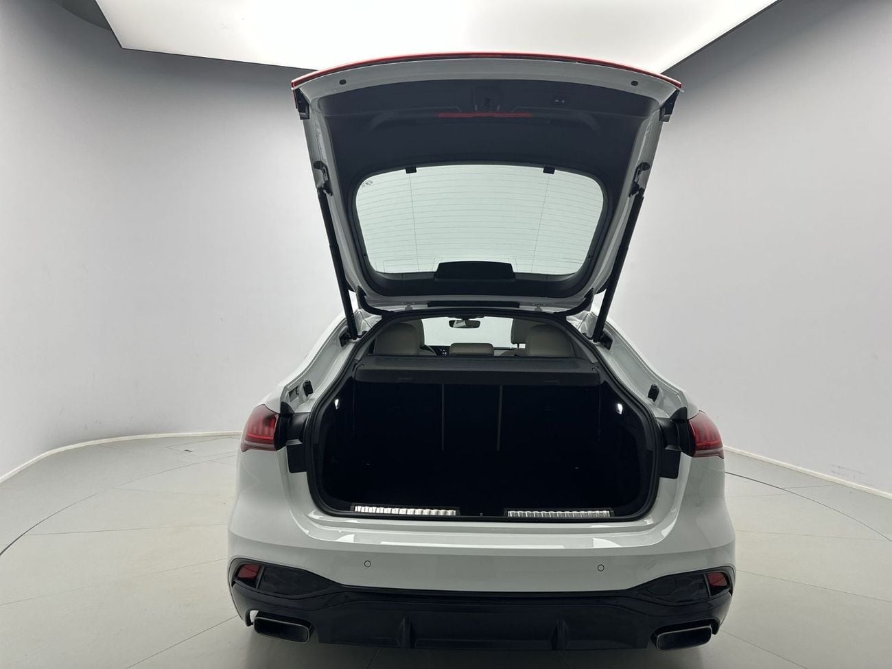 أودي A5 A5 Sedan TFSI 204hp (Ref# 24242)