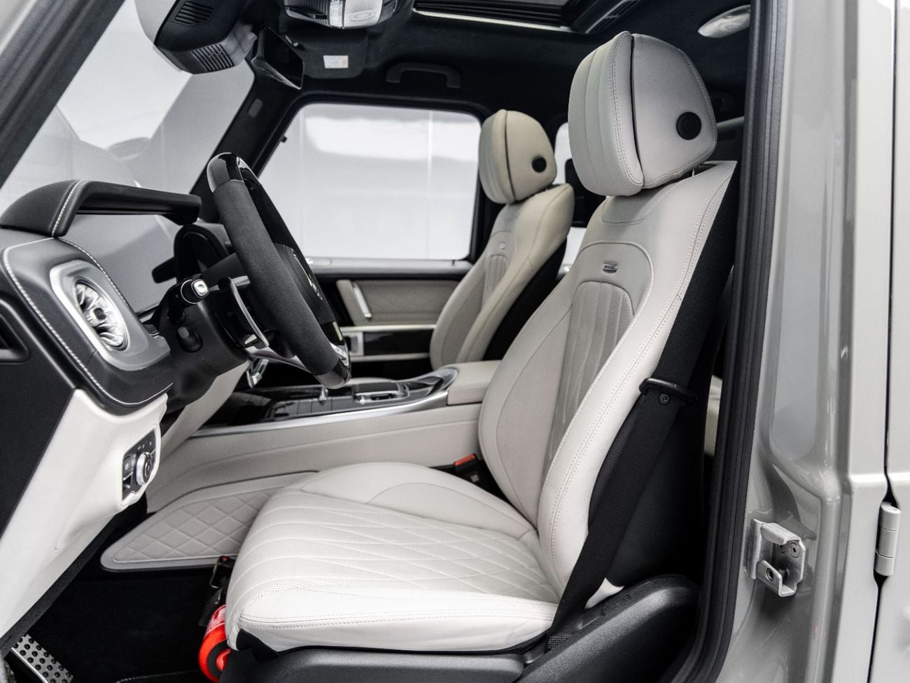 مرسيدس بنز G 63 AMG 4MATIC SUV 2025 Mercedes G63 AMG, 4.0 TC V8, 4WD, 577bhp, 9 Speed Auto