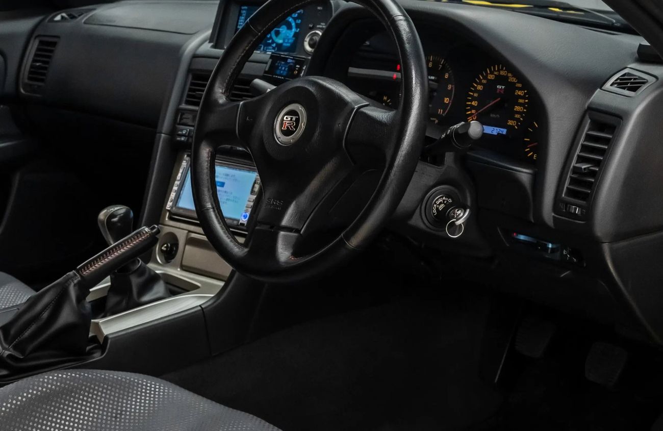 نيسان سكايلاين 2.6L I-6 Turbocharged Engine