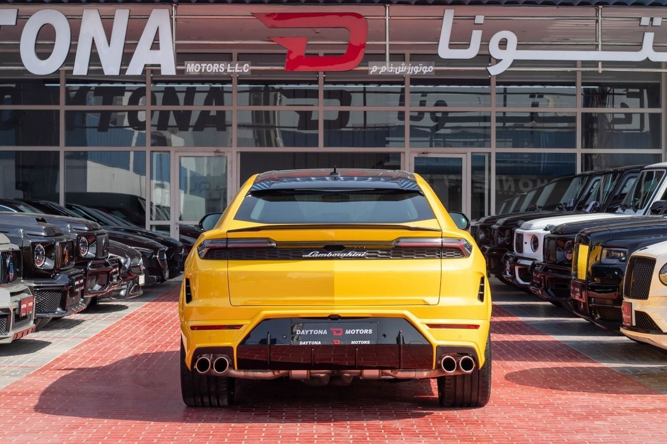 لامبورغيني اوروس Lamborghini Urus SE | 2025 | 0 km | Carbon Fiber