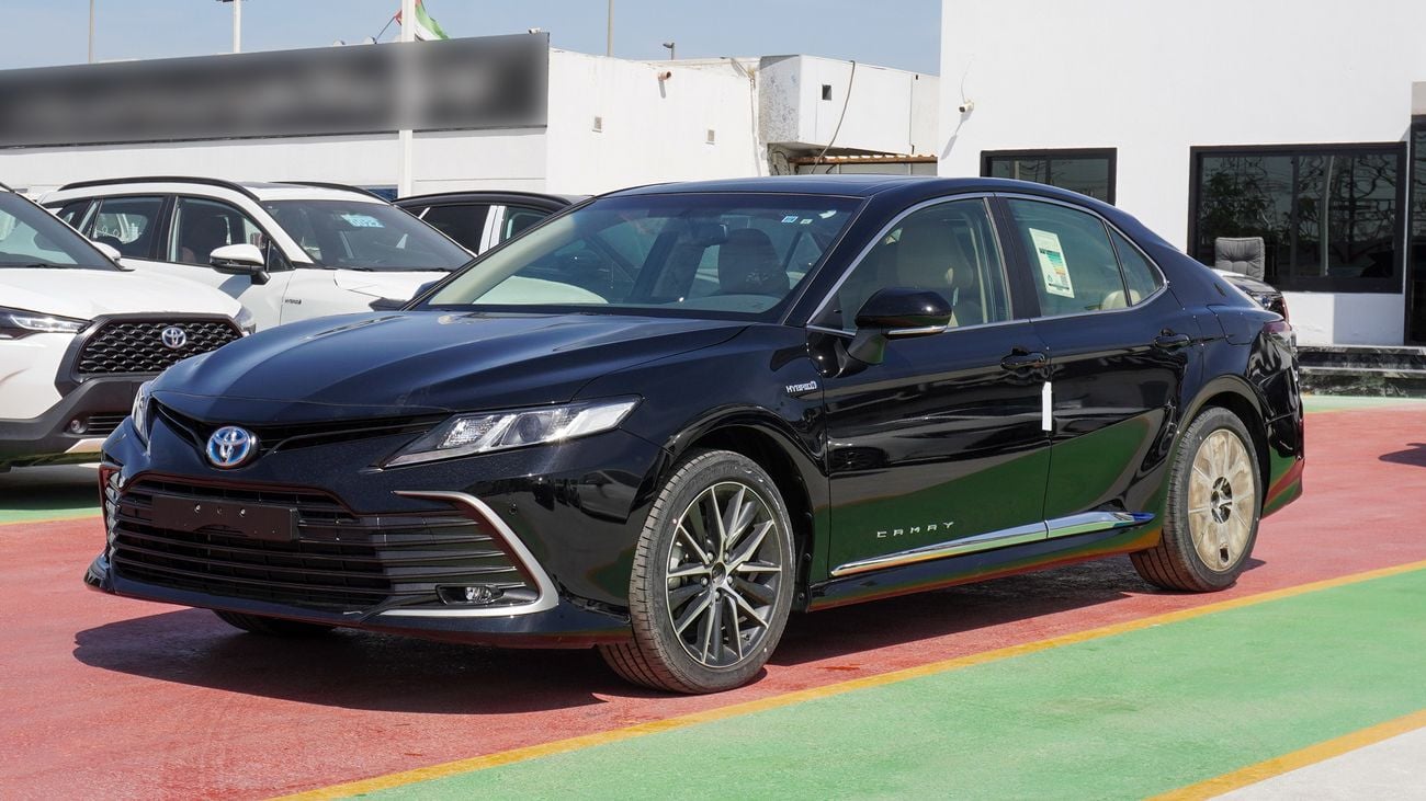 Toyota Camry GLE 2.5L HYBRID