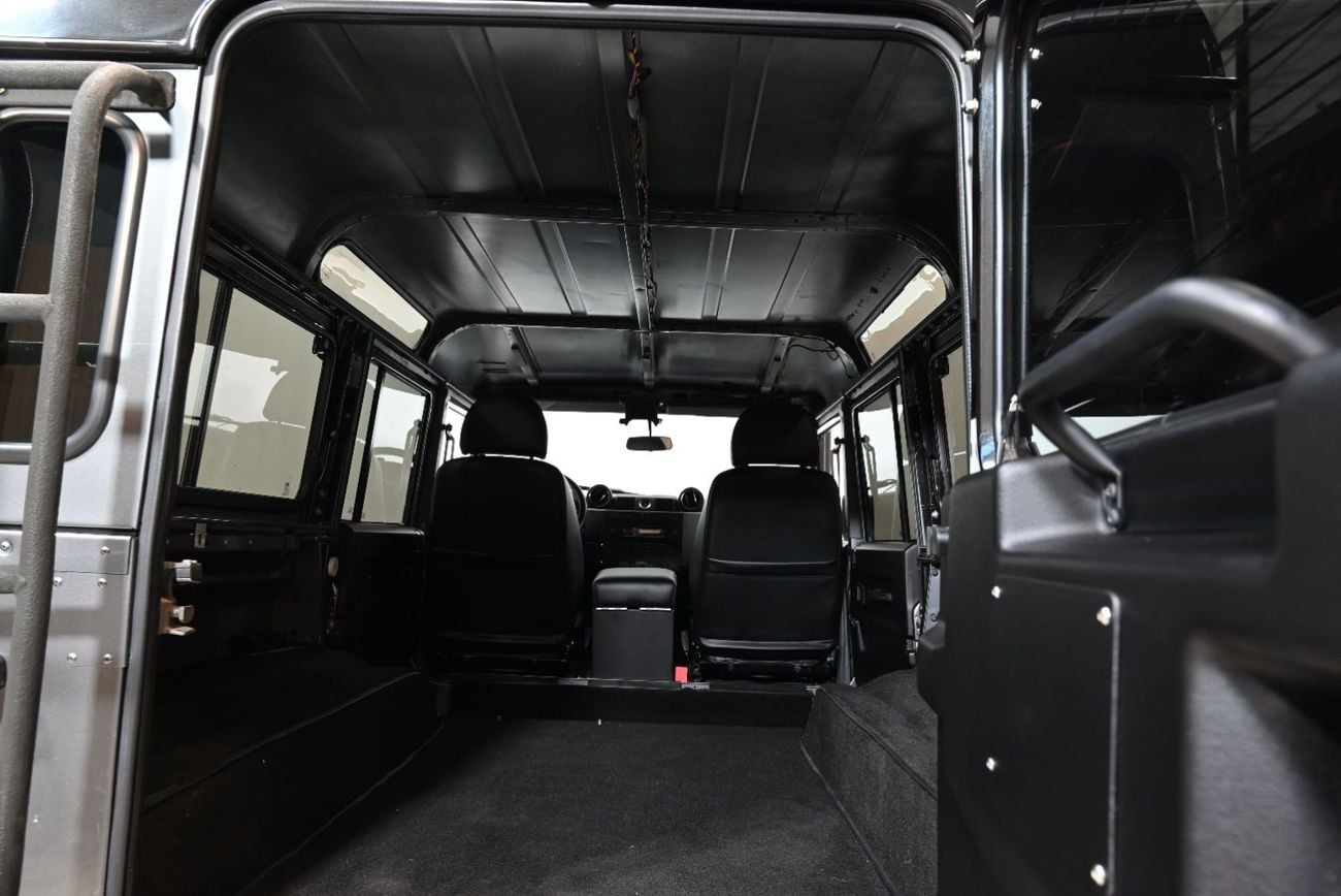 Land Rover Defender 110 2016 Land Rover Defender 110 HSE, Service History, Excellent Condition, Clean title