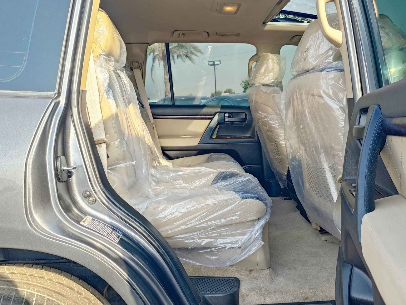 Toyota Land Cruiser VXR BIG ENGINE / SHAPE 2021 / FULL OPTION / ONLY FOR EXPORT / LOT#46060