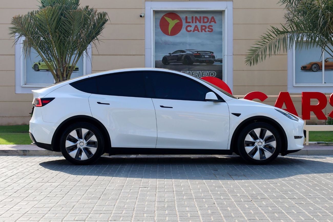 Tesla Model Y Tesla Model Y Long Range 2022 GCC under Agency Warranty with Flexible Down-Payment/ Flood Free.