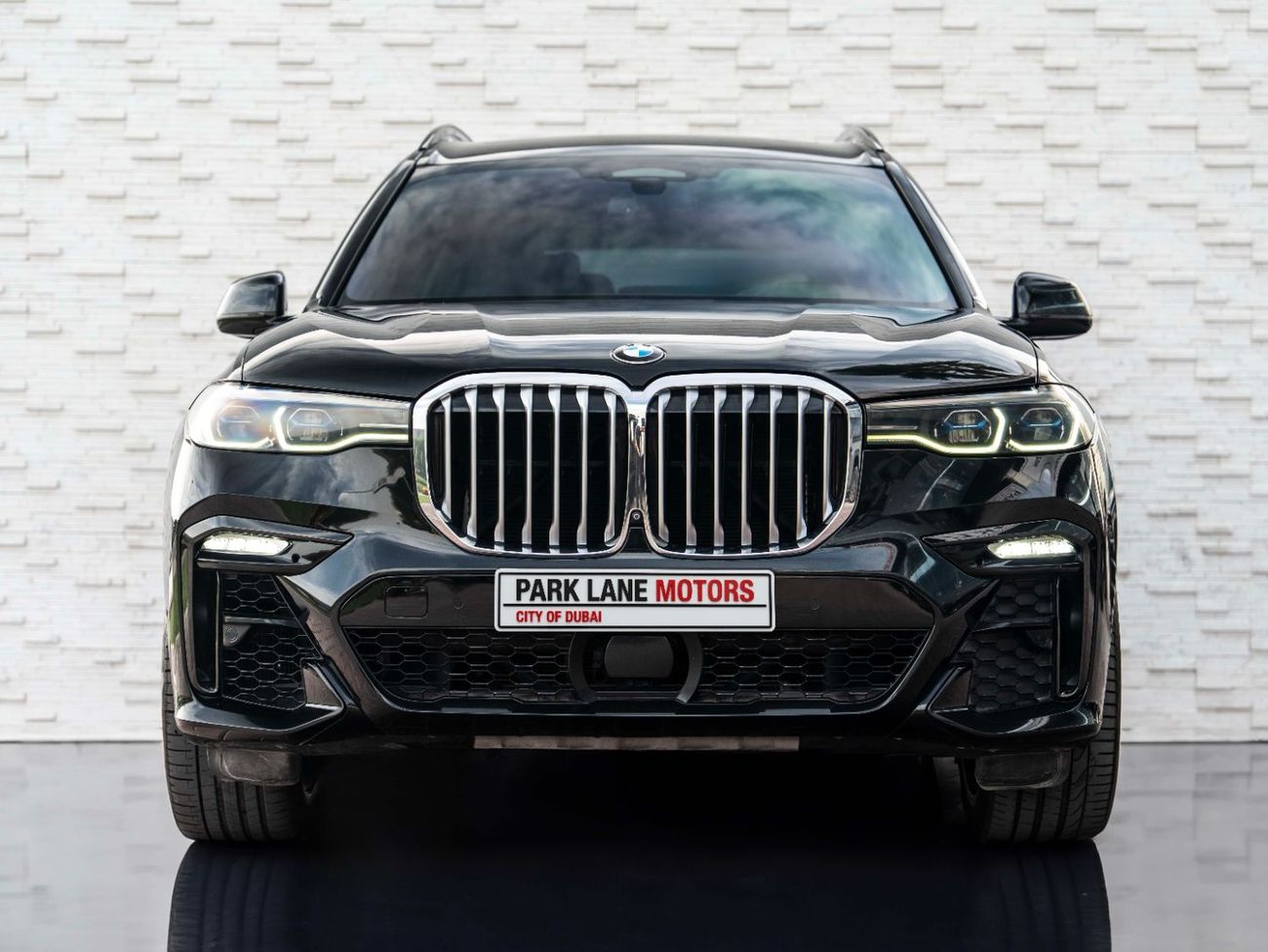 BMW X7 M50i 4.4L (523 HP)