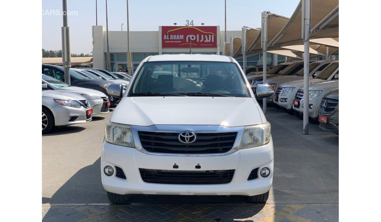 Toyota Hilux 2014 4x2 Automatic Ref#02-22