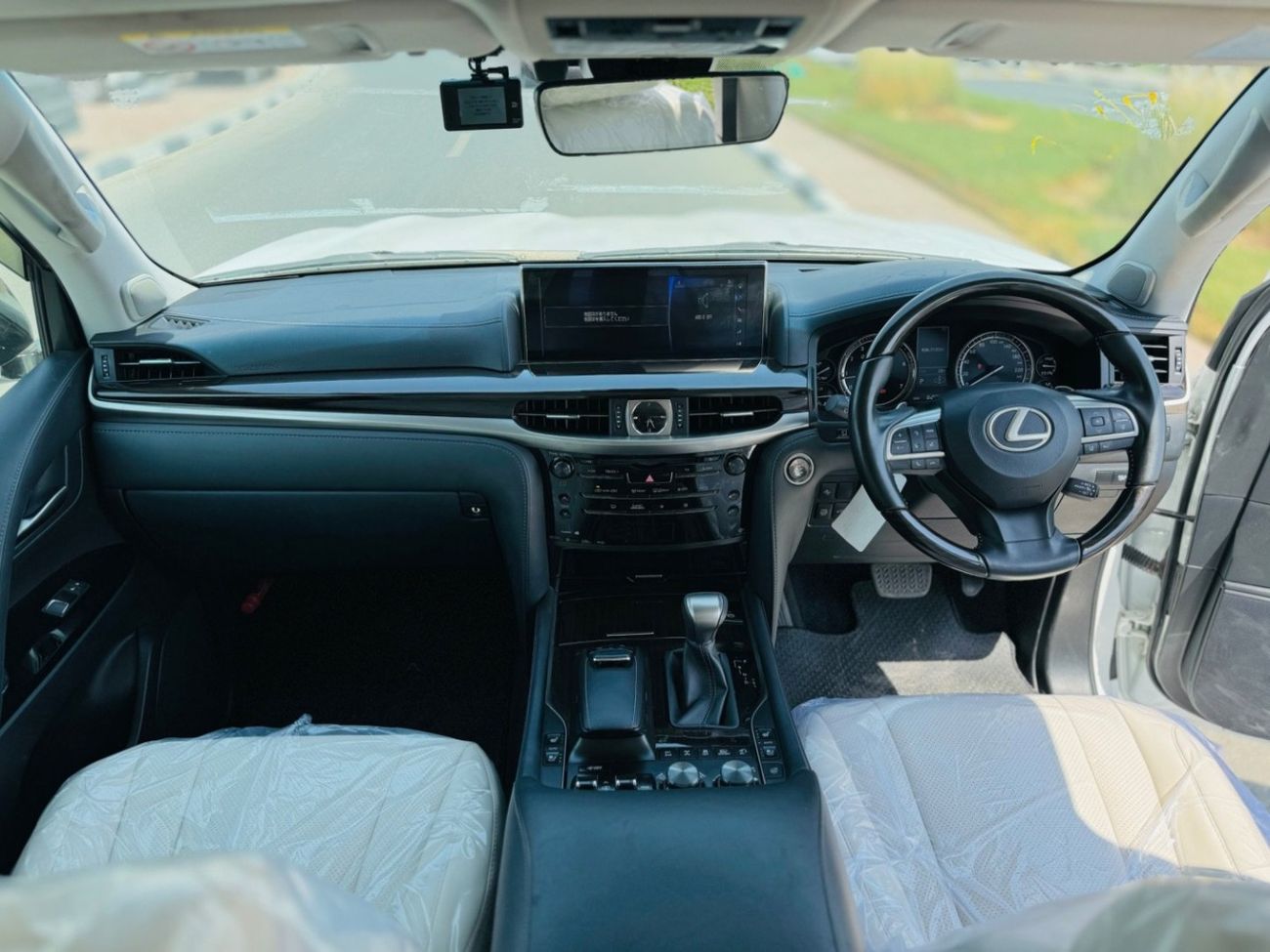 Lexus LX 570 Lexus lx 570 RHD full option top of the range