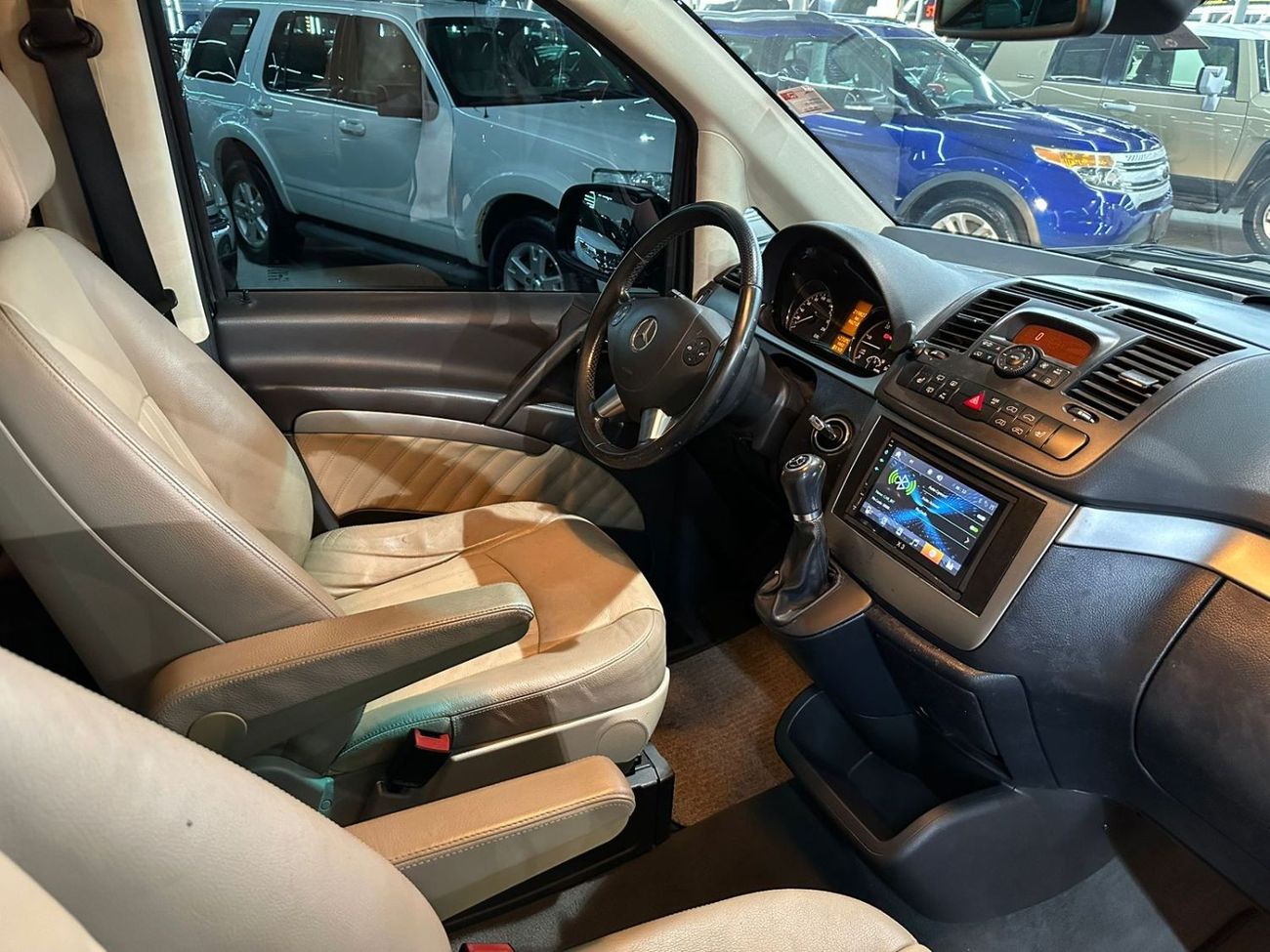 Mercedes-Benz Viano 2014 Mercedes-Benz Viano Trend (W639), 5dr MPV, 3.0L 6cyl Diesel, Automatic, Rear Wheel Drive.The ca