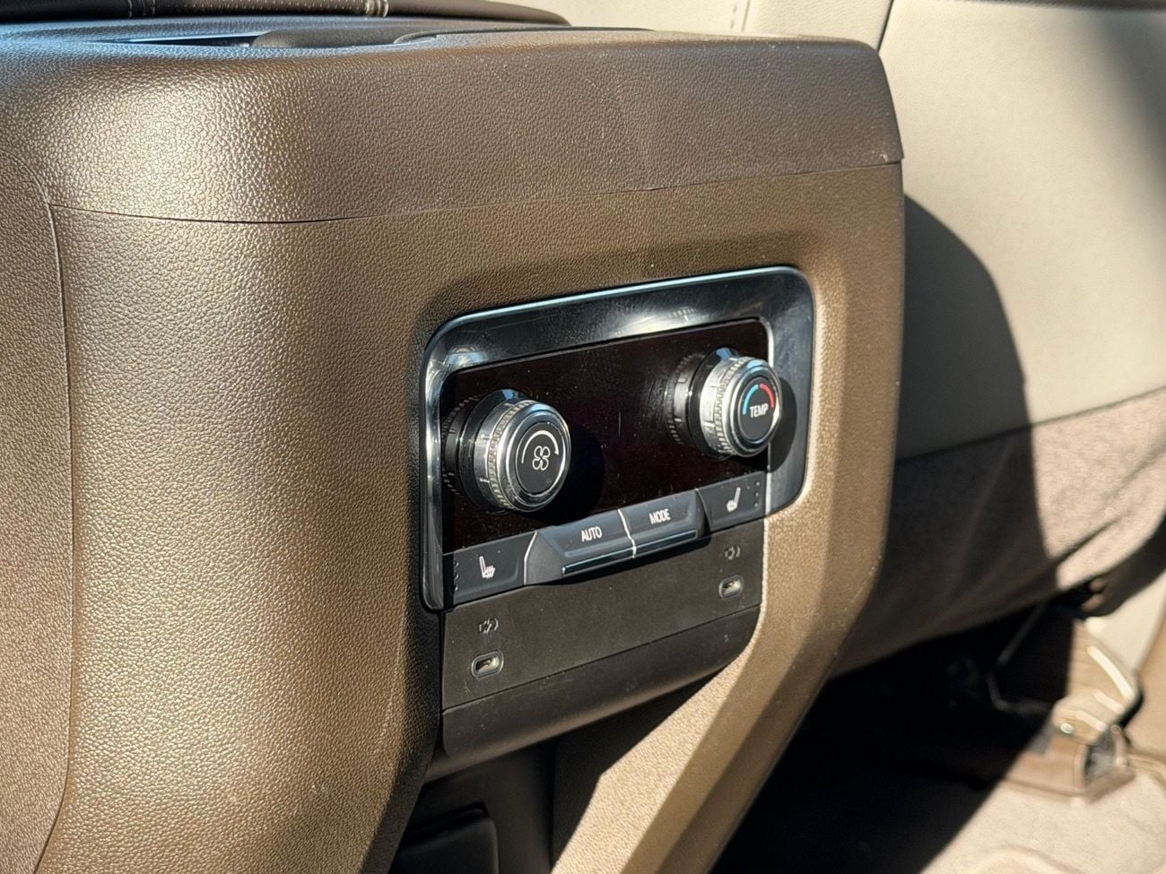 GMC Yukon 5.3 V8 SLT (AWD)