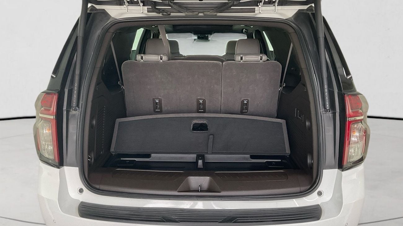 Chevrolet Suburban 5.3 AT 4WD LT NAV SRF BUCKET FOP | Guaranteed Warranty | 0 Down Payment