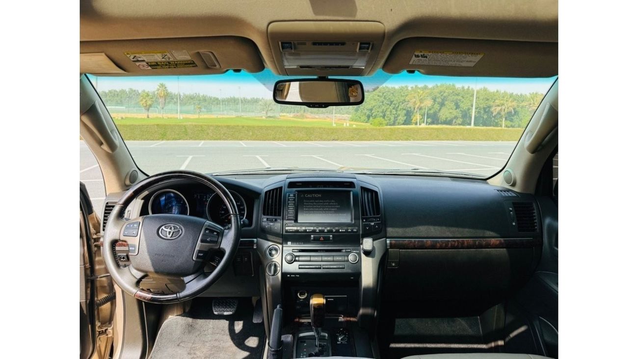 تويوتا لاند كروزر 5.7 update 2021