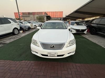 Lexus LS460 SWB luxury, comfort, and performance