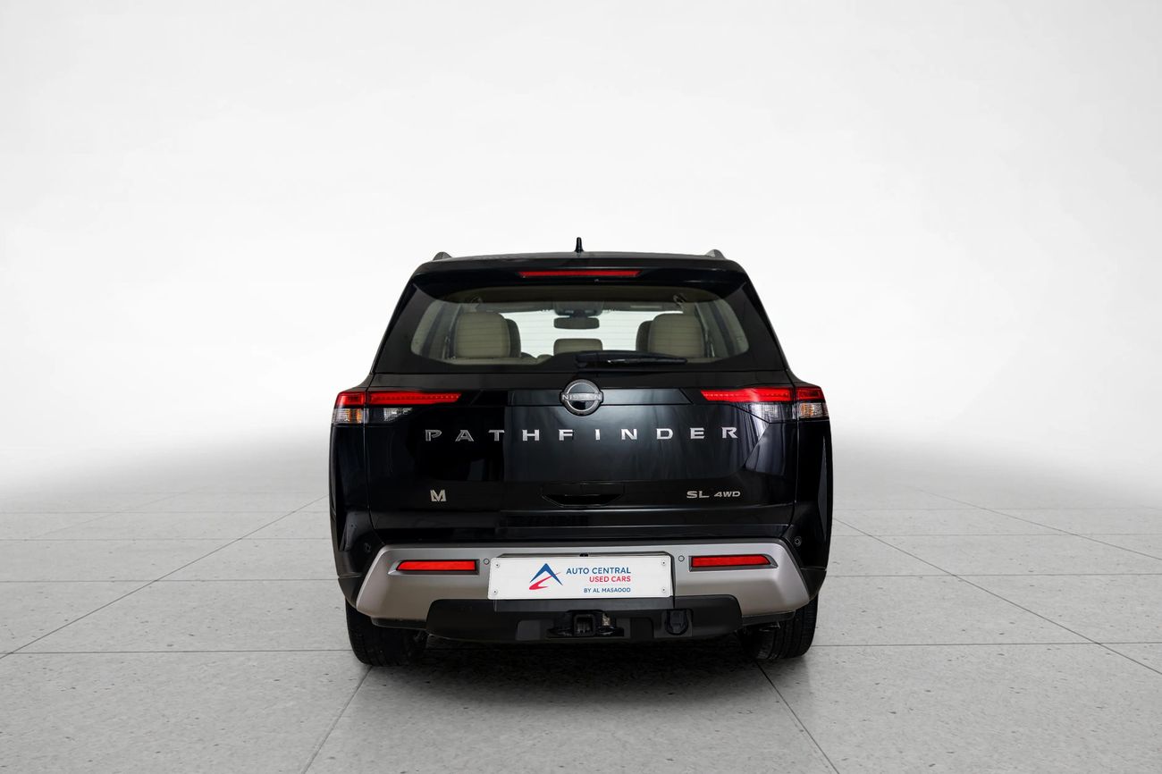 Nissan Pathfinder SL 3.5L (260 HP) 4WD SL 3.5