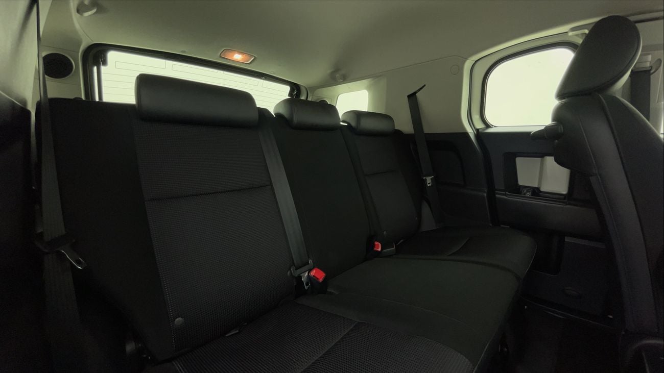 Toyota FJ Cruiser GXR 4 | Zero Down Payment | Home Test Drive