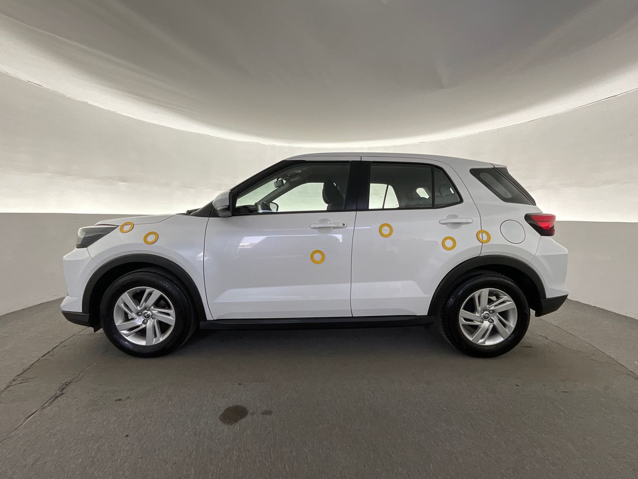 تويوتا ريز E | National Day Celebration | شامل الضمان | 0 ﺪﻔﻋﺓ ﺃﻮﻟﻯ