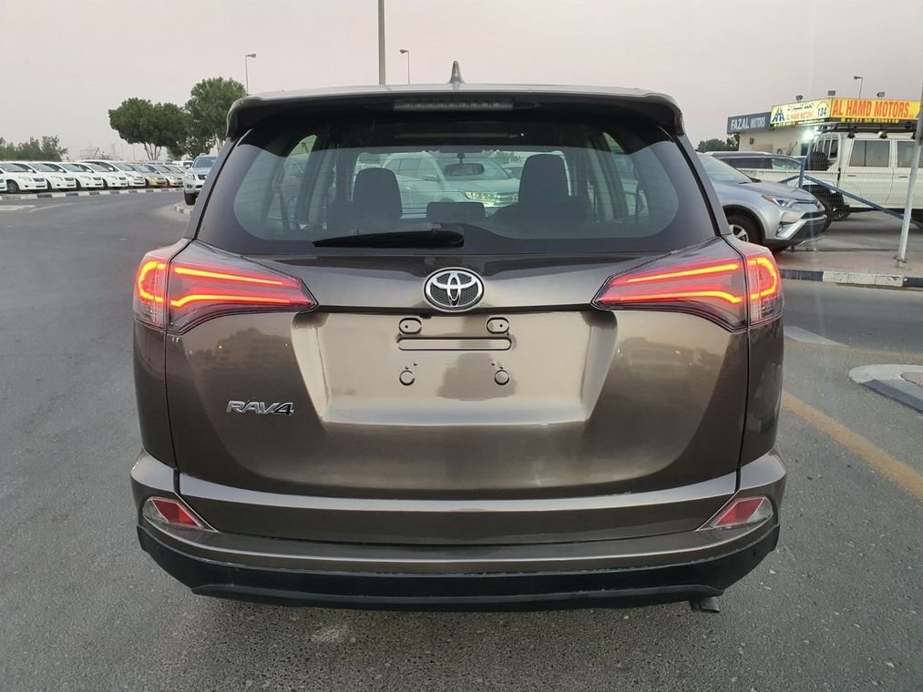 تويوتا راف ٤ Right hand drive Brown 2016