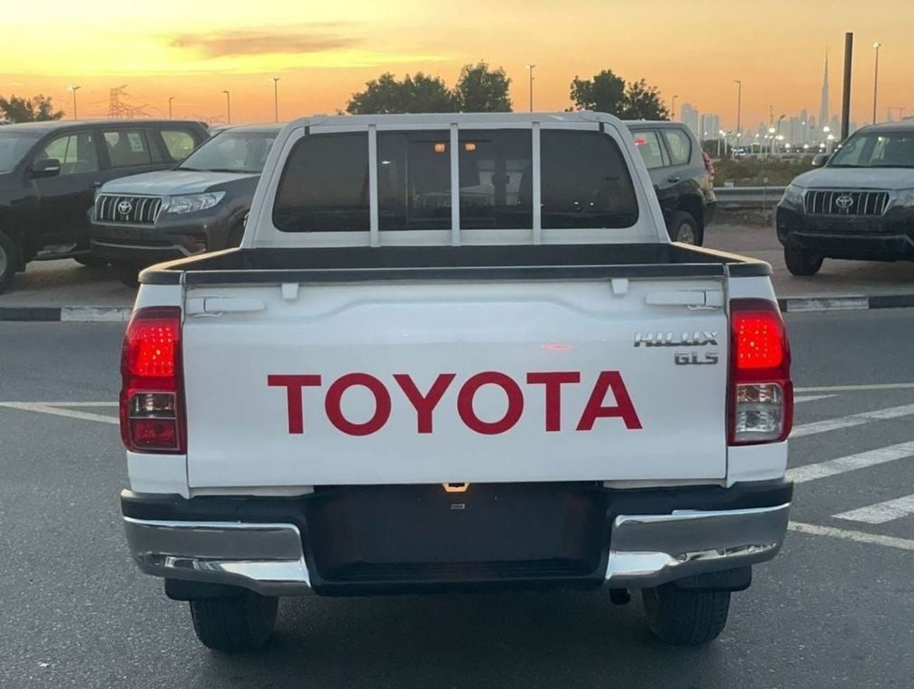 Toyota Hilux 2020 Toyota Hilux GLS 2.7L V4 - 4x4 AWD - Patrol Automatic - Power Windows -