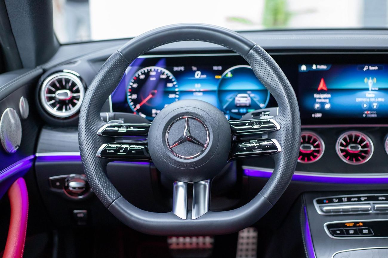 Mercedes-Benz E200 Mercedes-Benz E200 AMG 2024 Coupe – Highlights