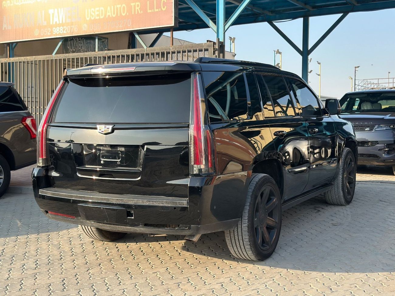 كاديلاك إسكالاد Premium 6.2L