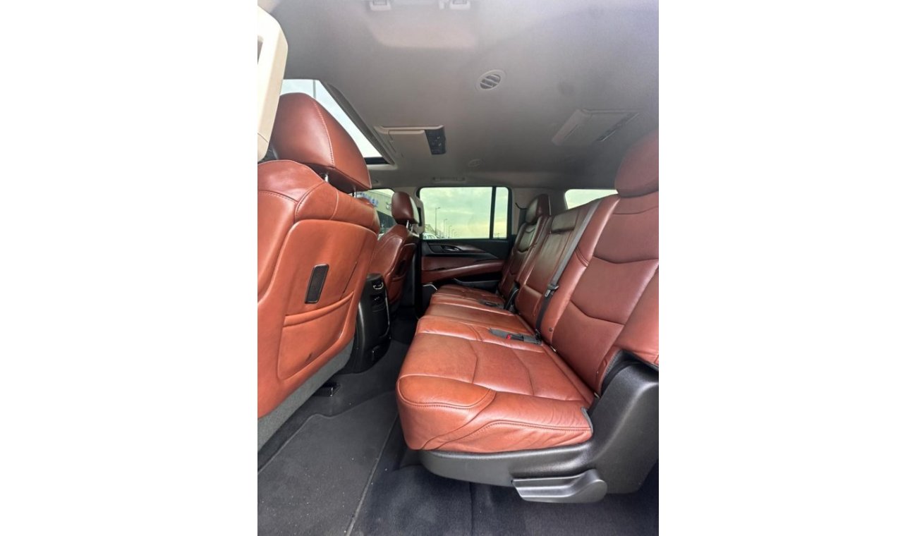 Cadillac Escalade ESV Platinum