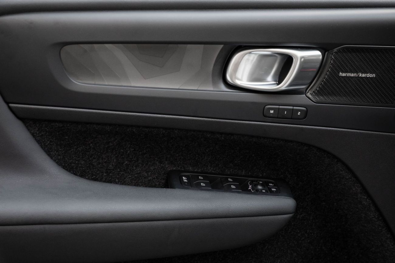 فولفو C40 C40 | 1,959 P.M | 0% Downpayment | Volvo warranty!