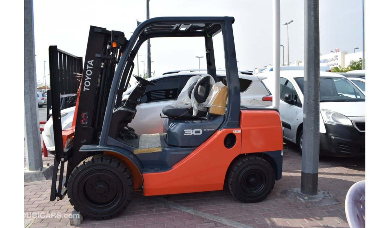 تويوتا فورك ليفت Toyota Forklift 3.0 ton Diesel, model:2022. Brand New